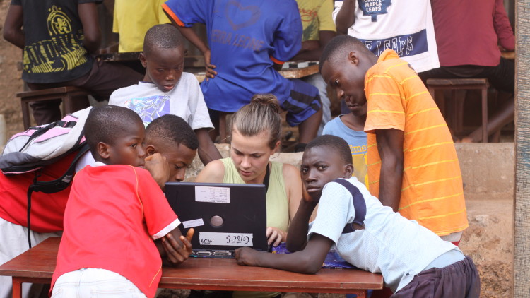 Każdy ma prawo do nauki, ale czy wszyscy mogą się uczyć?