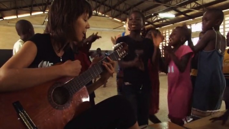 Zwykłe dziewczyny – Alicja