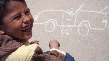 Misjonarz w domu dziecka w Boliwii